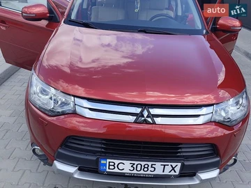 Авто Mitsubishi Outlander 2014 № 8876059
