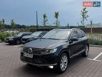 Авто Volkswagen Touareg 2015 № 8876151