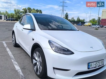 Авто Tesla Model Y 2023 № 8876190