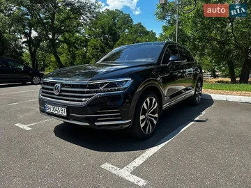 Авто Volkswagen Touareg 2018 № 8876255