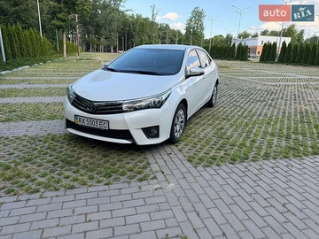 Авто Toyota Corolla 2013 № 8876718