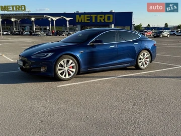 Авто Tesla Model S 2018 № 8876775