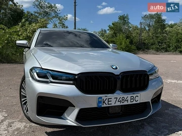 Авто BMW 5 Series 2018 № 8876778