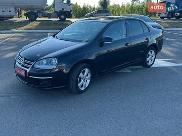 Авто Volkswagen Jetta 2009 № 8877199