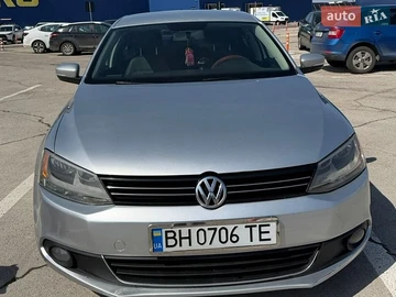 Авто Volkswagen Jetta 2013 № 8877210