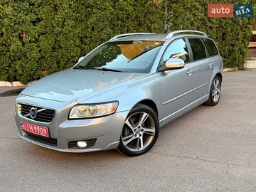 Авто Volvo V50 2012 № 8877310