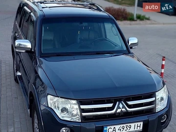 Авто Mitsubishi Pajero Wagon 2008 № 8877421