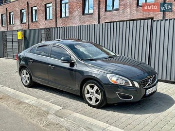 Авто Volvo S60 2012 № 8877463