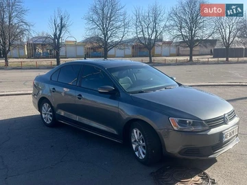 Авто Volkswagen Jetta 2011 № 8877467