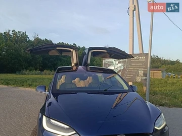 Авто Tesla Model X 2017 № 8877474