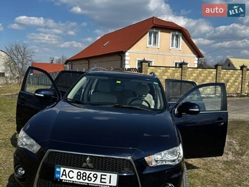 Авто Mitsubishi Outlander 2010 № 8877600