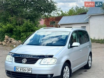Авто Volkswagen Touran 2004 № 8877642