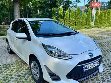 Авто Toyota Aqua 2020 № 8877740
