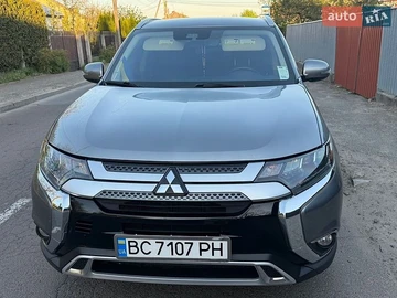 Авто Mitsubishi Outlander 2019 № 8878124