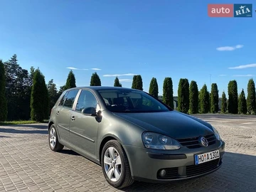Авто Volkswagen Golf 2004 № 8878327
