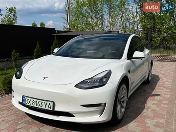 Авто Tesla Model 3 2021 № 8878465