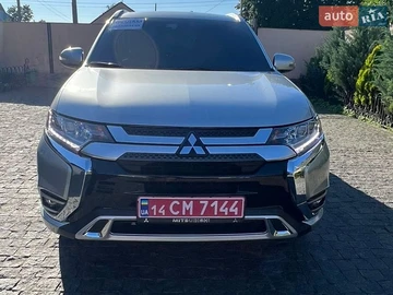 Авто Mitsubishi Outlander 2021 № 8878494