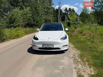 Авто Tesla Model Y 2023 № 8878498