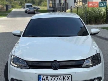Авто Volkswagen Jetta 2013 № 8879147