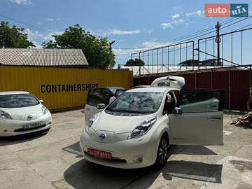 Авто Nissan Leaf 2013 № 8879168