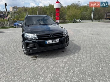 Авто Volkswagen Touareg 2010 № 8879375