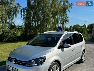 Авто Volkswagen Touran 2011 № 8879852