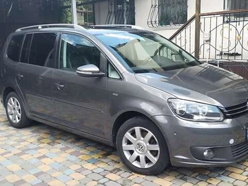 Авто Volkswagen Touran 2013 № 8879859