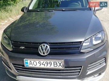 Авто Volkswagen Touareg 2013 № 8879978