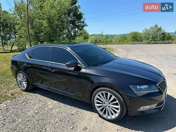 Авто Skoda Superb 2017 № 8879981