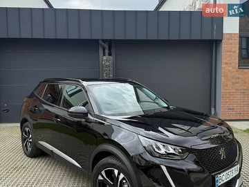 Авто Peugeot 2008 2020 № 8879984