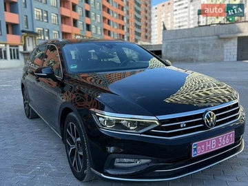 Авто Volkswagen Passat 2021 № 8880061