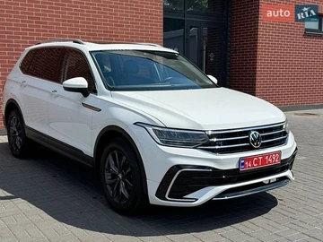 Авто Volkswagen Tiguan 2022 № 8880069