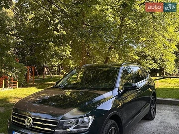 Авто Volkswagen Tiguan 2019 № 8880072