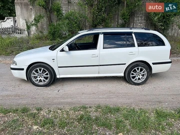 Авто Skoda Octavia 2003 № 8880363