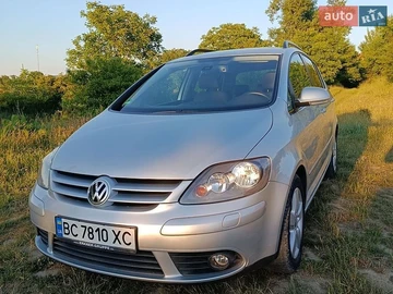 Авто Volkswagen Golf Plus 2008 № 8880484