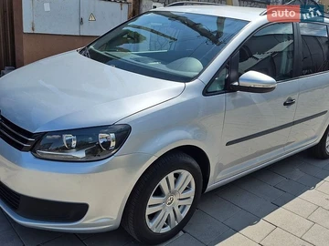 Авто Volkswagen Touran 2012 № 8880575