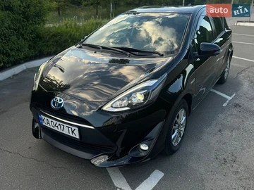 Авто Toyota Aqua 2018 № 8880601