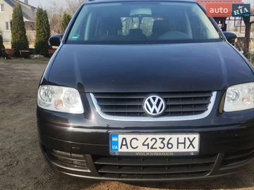 Авто Volkswagen Touran 2005 № 8880954