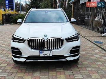 Авто BMW X5 2022 № 8881039
