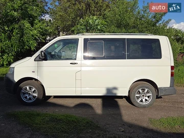 Авто Volkswagen Transporter 2008 № 8881046