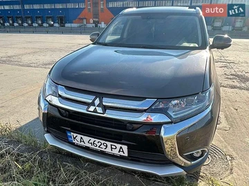 Авто Mitsubishi Outlander 2018 № 8881204