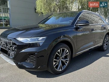Авто Audi Q8 2024 № 8882256
