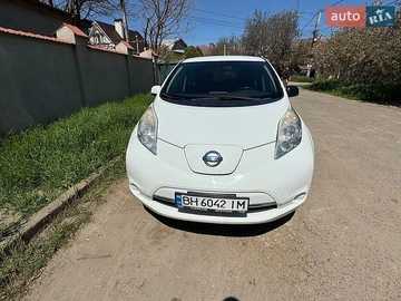 Авто Nissan Leaf 2015 № 8882377