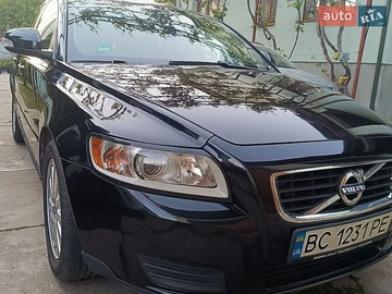 Авто Volvo V50 2011 № 8882389
