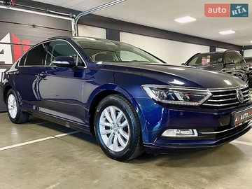 Авто Volkswagen Passat 2017 № 8882657