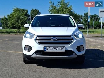 Авто Ford Kuga 2018 № 8882663