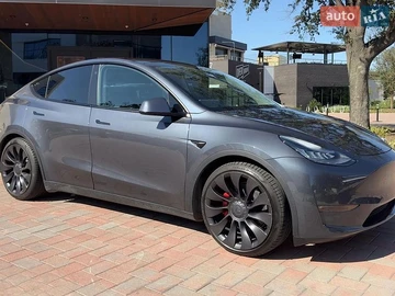 Авто Tesla Model Y 2022 № 8882684