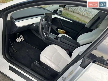 Авто Tesla Model Y 2022 № 8882687
