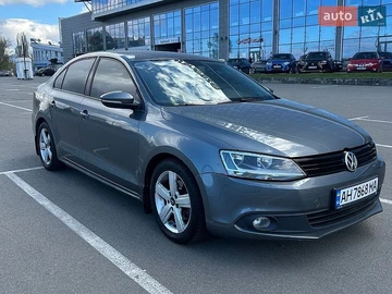 Авто Volkswagen Jetta 2012 № 8882898