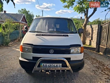 Авто Volkswagen Transporter 2000 № 8883367